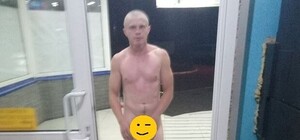 Минобороны: голым по Чугуеву разгуливал не военный