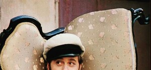 Ей нужнее: под Харьковом директор школы забрала парты при увольнении