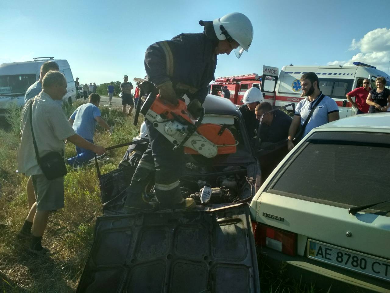 Новость - События - Тройное ДТП под Днепром: пострадавших вырезали из авто