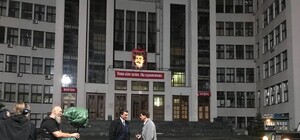 Узнай почему: на Госпроме вывесили портрет Сталина