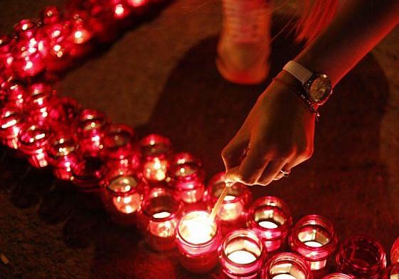 В Кривом Роге зажгли свечи в память о погибших бойцах. фото: "Первый Криворожский"