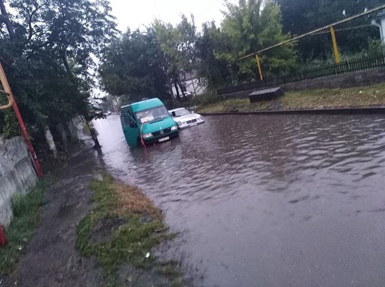 Потоп в Днепре. фото: fb Виталий Мистюк