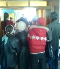 Чтобы проголосовать запорожцы выстаивали 40-минутную очередь