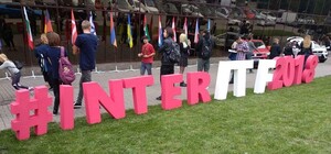 Танцующие роботы и новые айфоны: в Запорожье проходит международный ІТ-форум