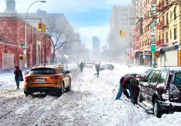 Машины застряли в снегу. Фото: autoguide.pro.