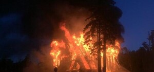 В Киеве на Лесном сгорел ресторан