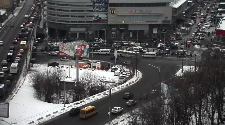 Пробки в центре Днепра. webcam.scs.com.ua