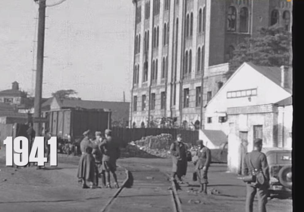 Новость - События - Разрушенный мост и разбитые окна: каким был Днепр в 40-е годы
