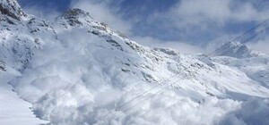 МЧС в полной боевой готовности: в горах Крыма ожидается сход лавин