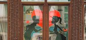 День всех влюбленных: cмотри, как одесские витрины 