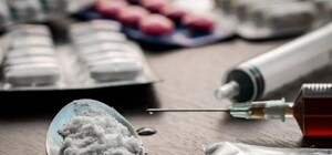 Устроили самосуд: на Подоле праворадикалы наказали наркодилера