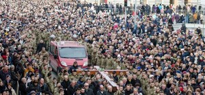 Як курсуватиме транспорт: Львовом пройде загальноміська Хресна хода