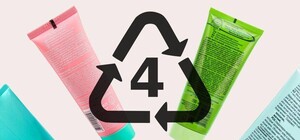 В Киеве собирают тюбики из-под крема для производства канализационных люков