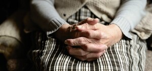 В Киеве квартиры пенсионеров будут отходить в фонд города или депутатов