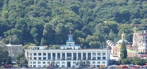 Кинопоказы, выставки и еда: в Киеве на Речном вокзале откроется Бухта FOOD STATION