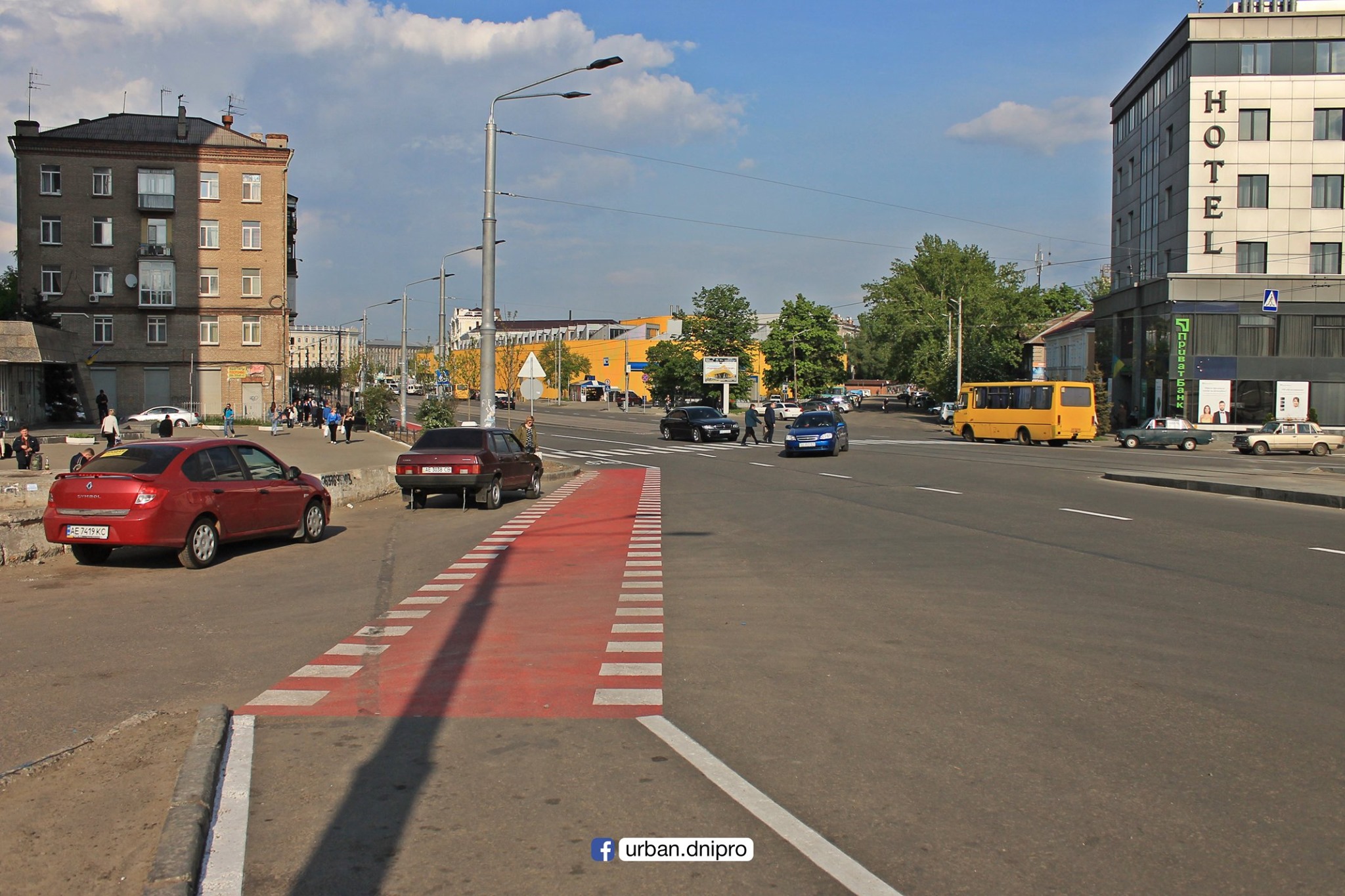 На Курчатова появилась велодорожка. Фото: Urban Dnipro.
