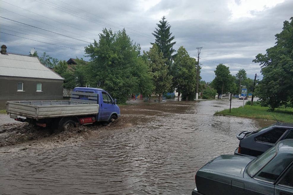 Потоп в поселке Широком. фото: ГСЧС