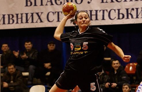 Ирина Резниченко забросила словенкам 8 мячей, Фото с сайта handball.in.ua