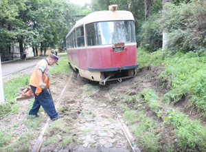 Трамвай отрезал женщине ноги. Фото с сайта dv-gazeta.info