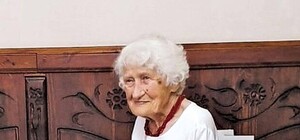 Косить газони, їздить за кордон: львів'янка Ірина Шуль відсвяткувала 101-й День народження