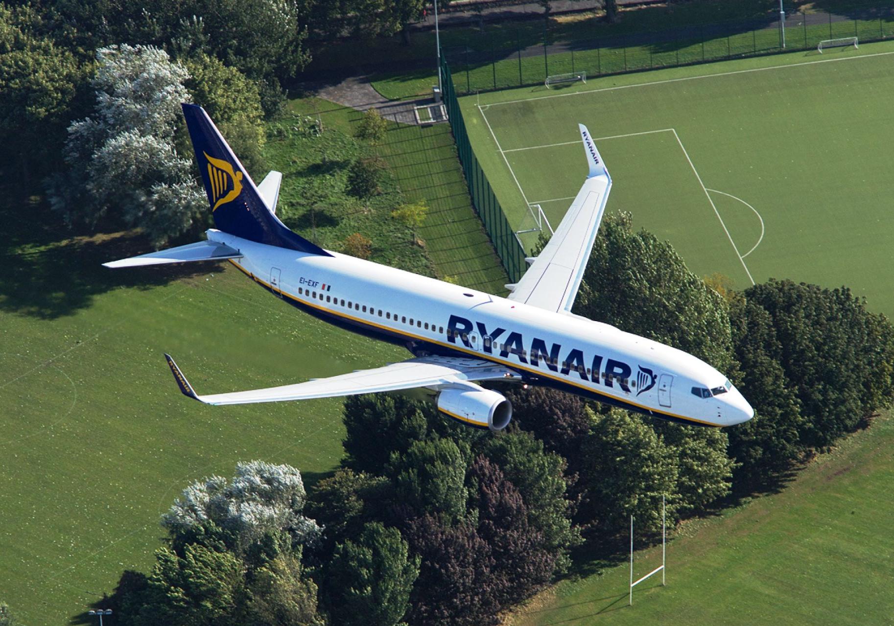 Ryanair будет чаще летать из Украины