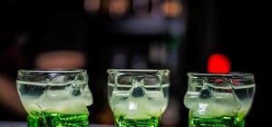 Снимаем стресс: 7 баров в Одессе, где есть большой выбор коктейлей