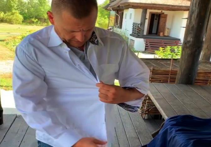 Борис Филатов примерял вещи, которые носил до похудения / фото: со страницы мэра в Инстаграм