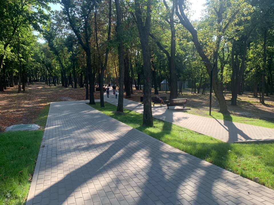 В парке Гагарина завершился первый этап реконструкции; fb:Gagarin Park
