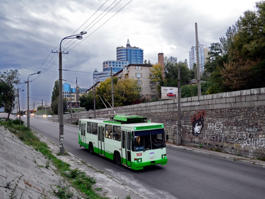 Завтра некоторые трамваи и троллейбусы изменят свой маршрут; det.dp.ua
