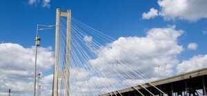 Объезжай: на эстакаде Южного моста ограничат движение