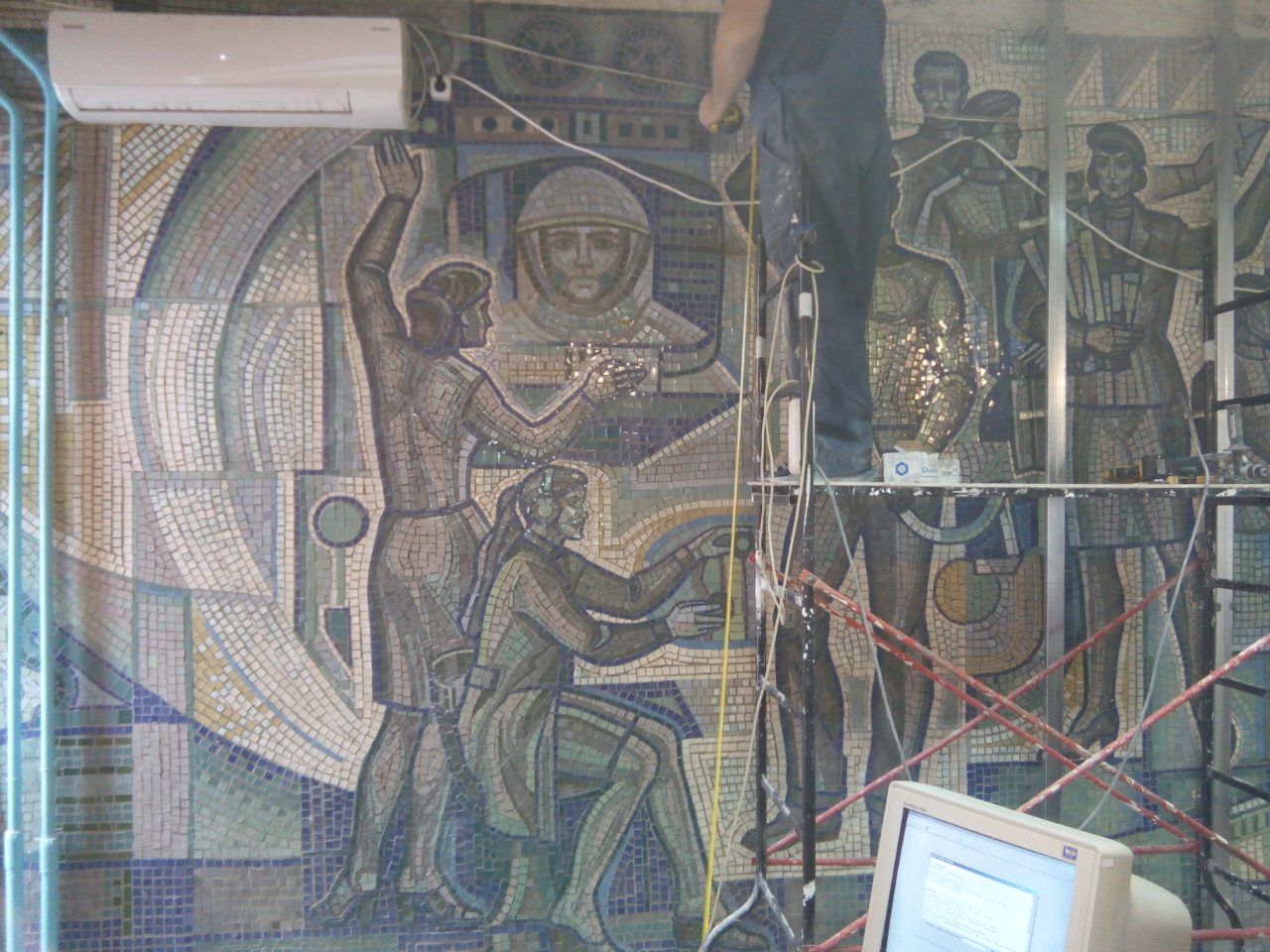 На Укрпочте хотят зашить мозаику / фото: Сергей Николаев