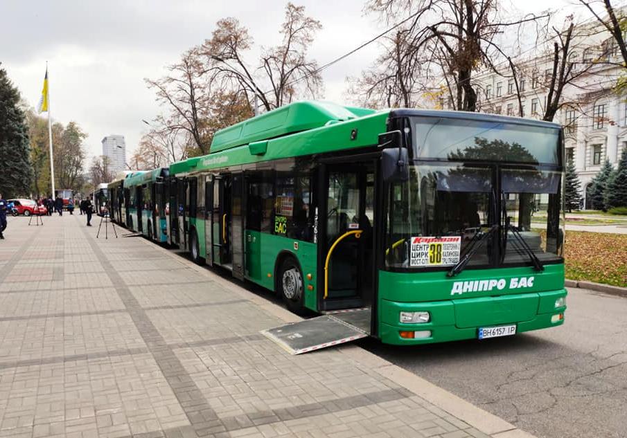 В городе стало больше вместительных автобусов. Фото: fb Сергей Куликов