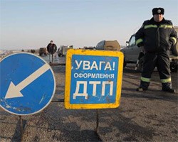 Под Нижнегорском «Опель» врезался в «Калину» - 23-летняя девушка в больнице