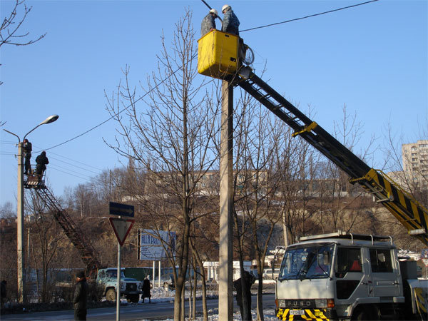Планируется возобновить наружное освещение на основных улицах. Фото с сайта www.elektroas.ru 