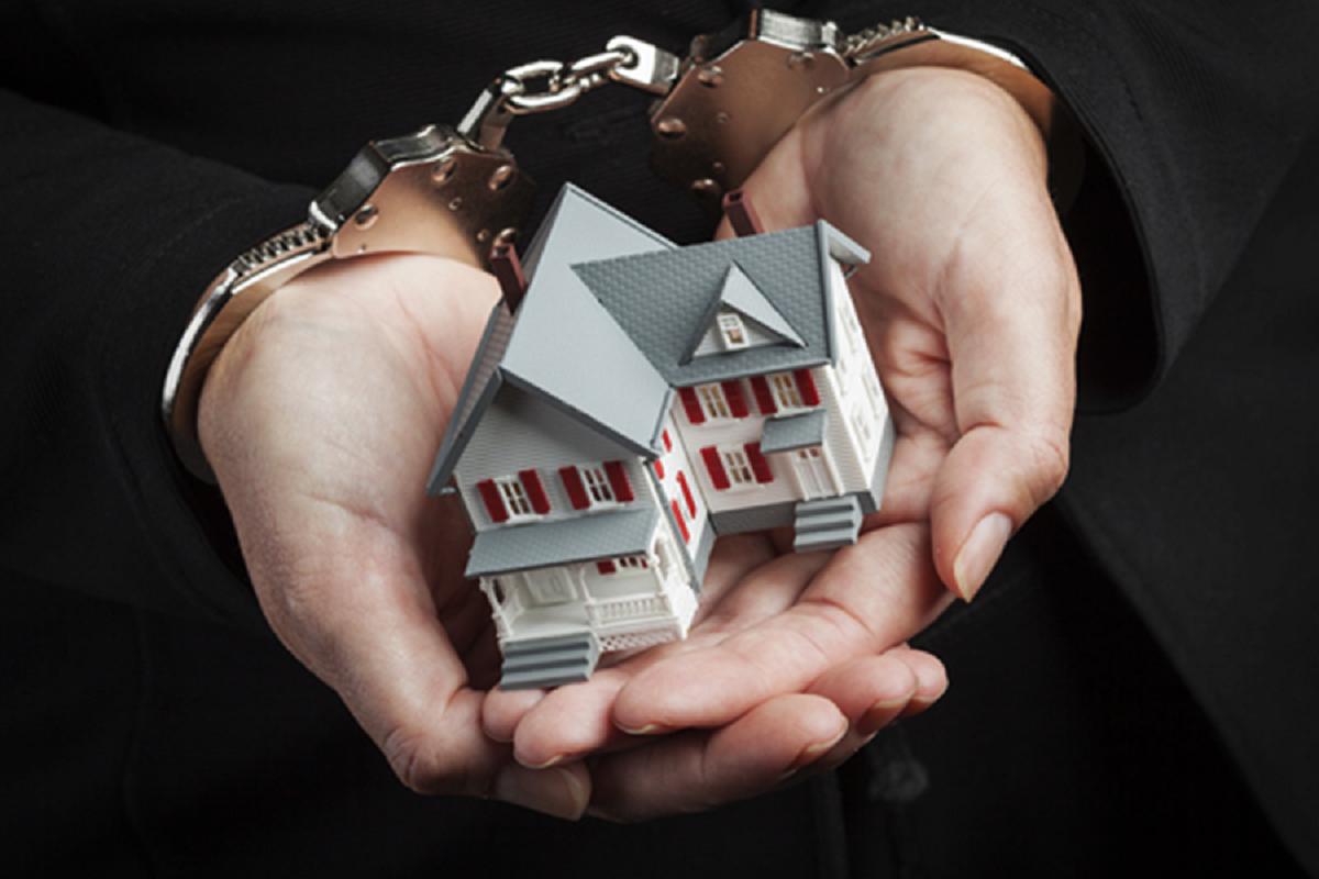 Подделывали документы: в Харькове банда мошенников присваивала квартиры умерших