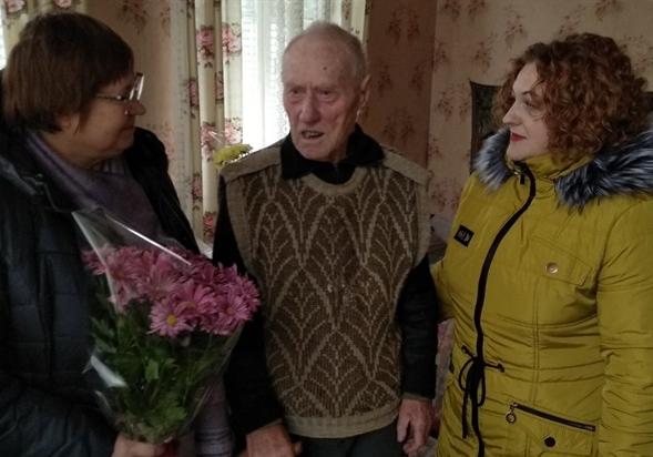 Молод душой: в Запорожье мужчина отметил свой 101 день рождения