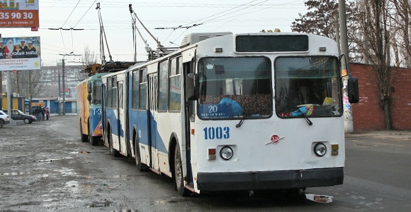Старенькие троллейбусы еще остались на маршрутах города/ фото Денис Моторин