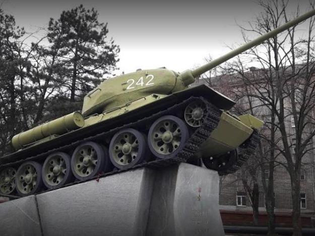 В Днепре точно перенесут памятник-танк Генералу Пушкину / фото: GoogleMaps
