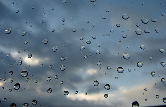 В Днепропетровске пасмурно, возможен дождь.
Фото с сайта www.mr7.ru