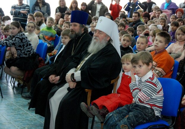 Для юных гостей подготовили «Рождественское чудо».
Фото  Пресс-службы Днепропетровской епархии.
