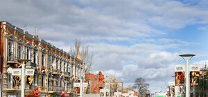 Из-за старого коллектора центр Днепропетровска вот-вот уйдет под землю