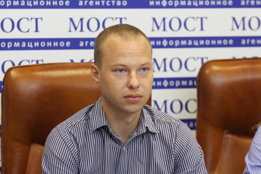 Еще одним возможным кандидатом общественники назвали Максима Голосного &mdash; сельского голову Елизаветовки