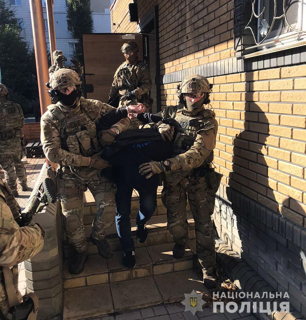 Задержание в Днепре / фото: ГУНП в Днепропетровской области