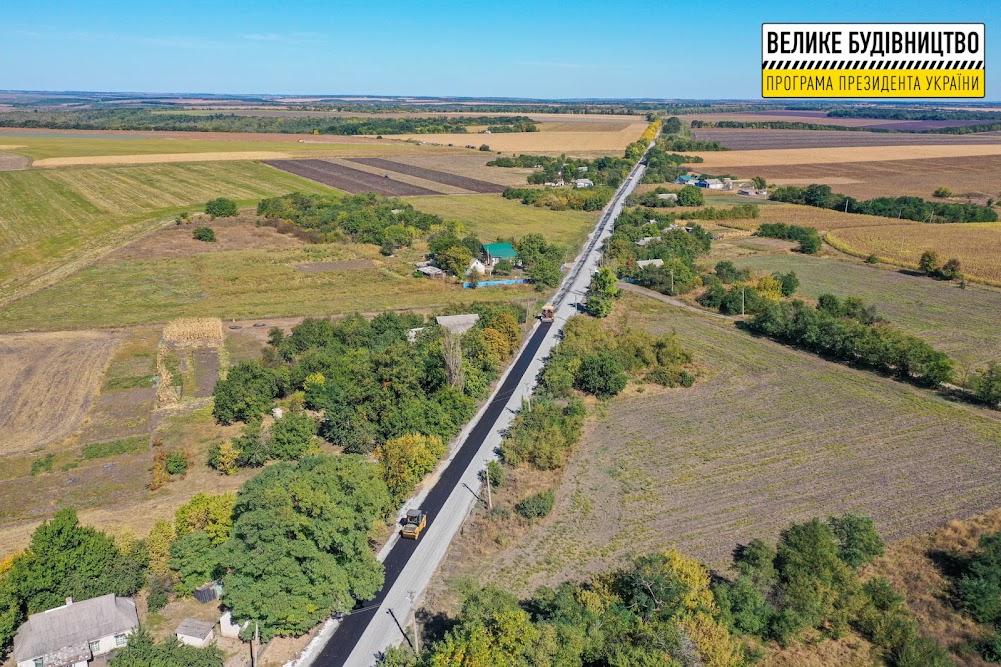 Еще две уже готовы: в Каменском районе ремонтируют две дороги фото 6 5