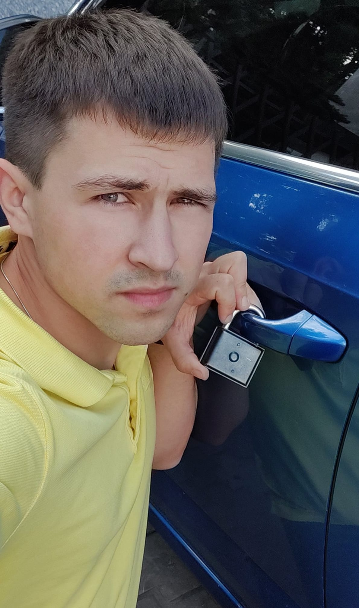 Выглядит замок на ручке так / фото: fb Сергей Ковалевский