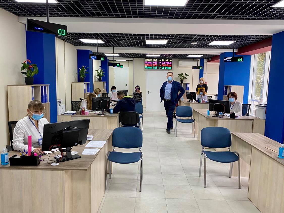 У Дніпрі після капітального ремонту запрацювало ще одне управління соціального захисту фото 2 1