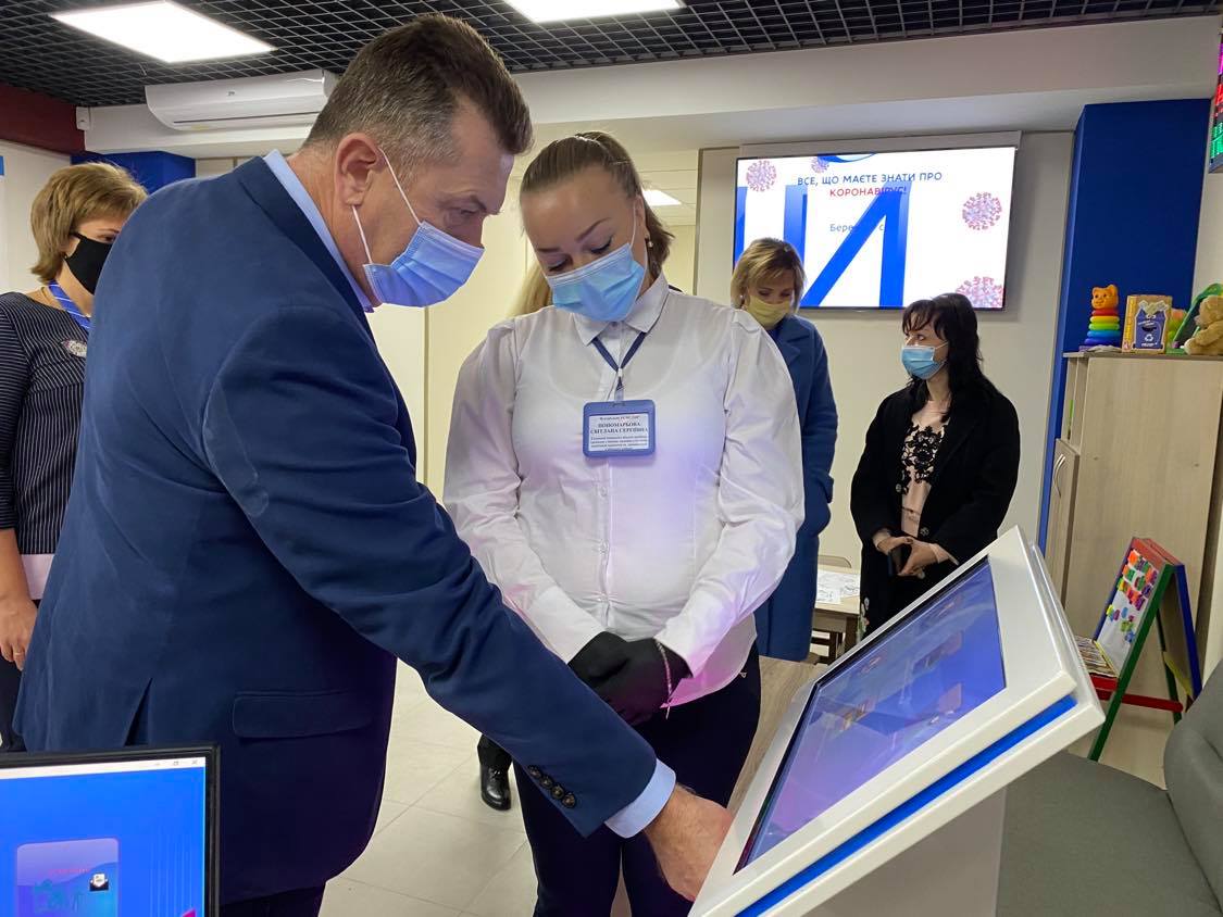 У Дніпрі після капітального ремонту запрацювало ще одне управління соціального захисту фото 6 5