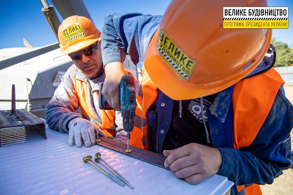 Поплавать, оздоровиться, отдохнуть: в Никополе строят современный спорткомплекс фото 7 6