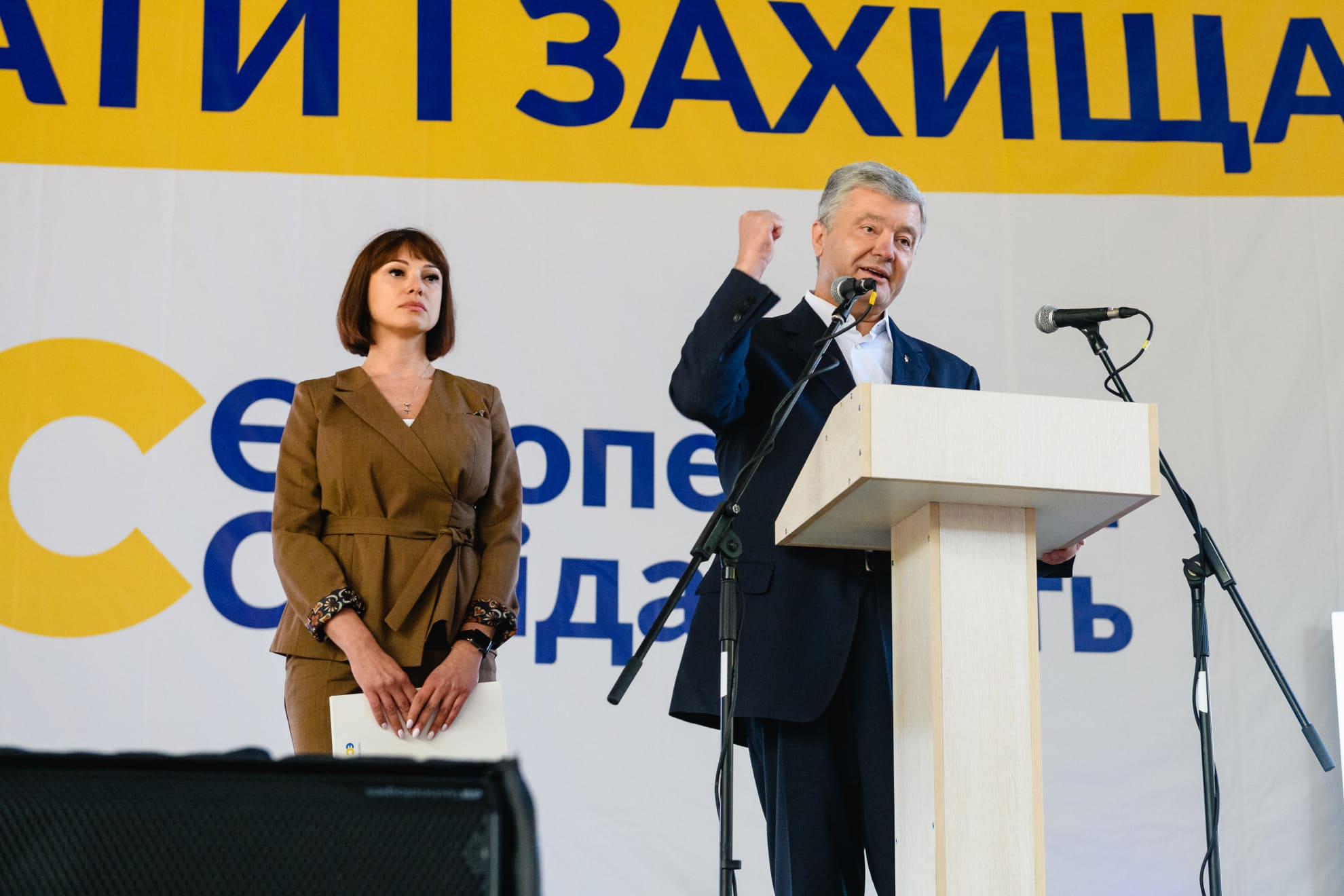 Петр Порошенко лично представил известную волонтерку Татьяну Рычкова как кандидата в мэры от &laquo;ЕС&raquo;