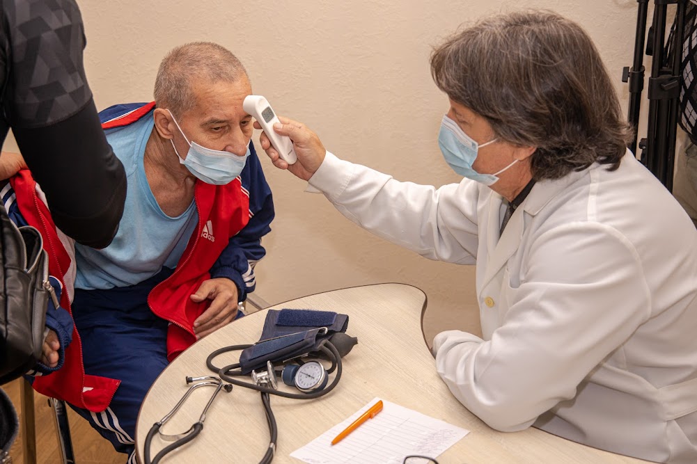 Молодцы: COVID-прививки уже сделала треть жителей Никополя фото 2 1